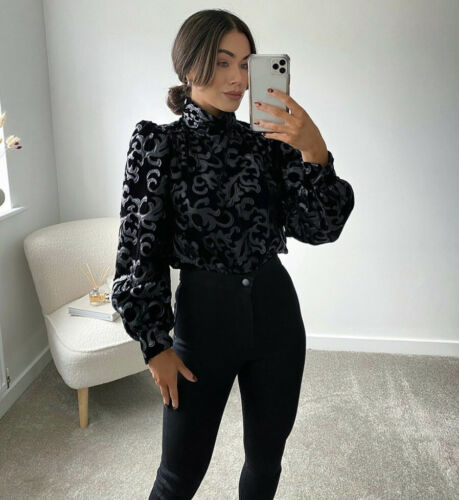 Black Rococo Blouse – £10